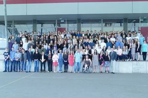 Alle Absolventinnen und Absolventen der Sek I 2016